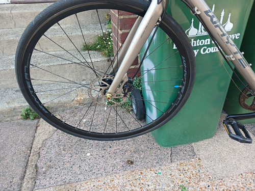 Whyte hybrid bike 700c - whyte,