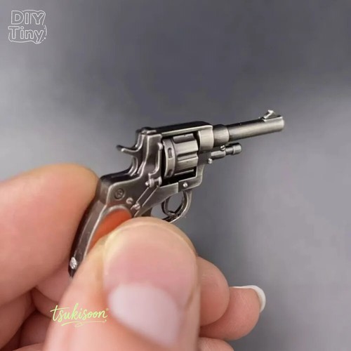 Soldier metal revolver gun - soldier,