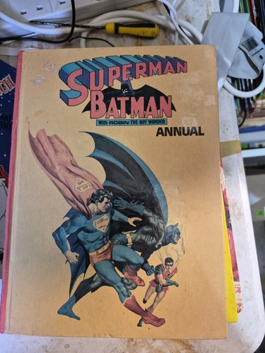 Superman and batman - superman,