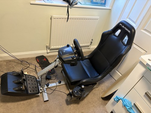 Play seat evolution cockpit - evolution,