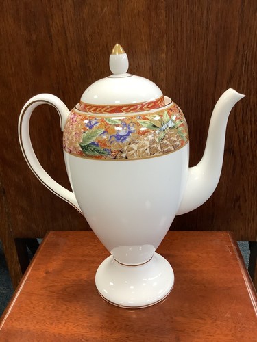 Wedgwood vintage porcelain - -,