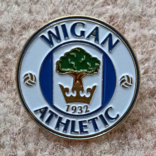 Wigan athletic enamel crest - wigan, fc