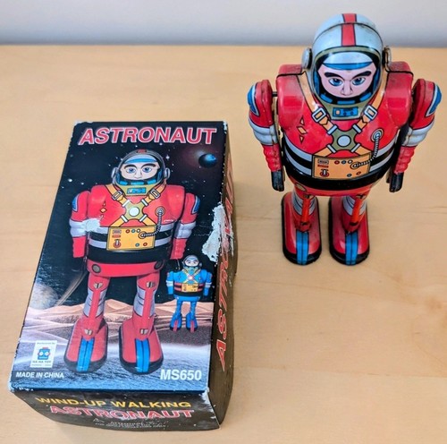 Robot astronaut tin - astronaut, toy
