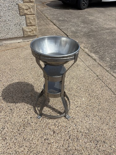 Vintage wash stand - wash,