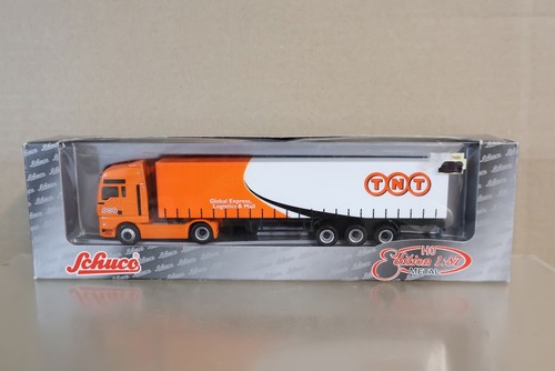 Schuco 22625 scale man - ho,