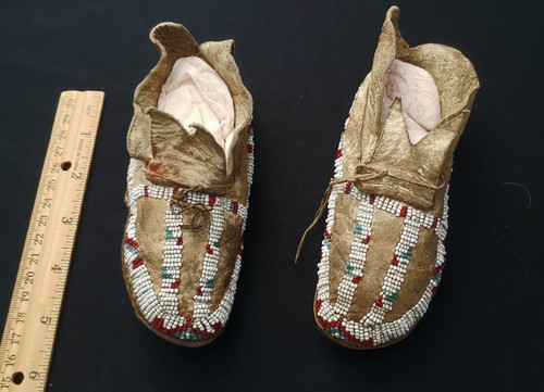 Arapahoe children beaded - arapahoe,