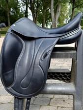 Equipe Oracle Monoflap Dressage Black Saddle 17.5 Medium