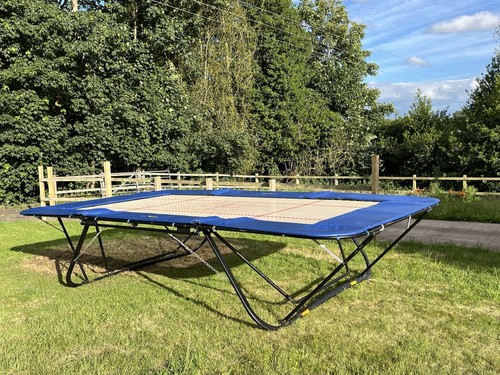 Excellent condition school - excellent,