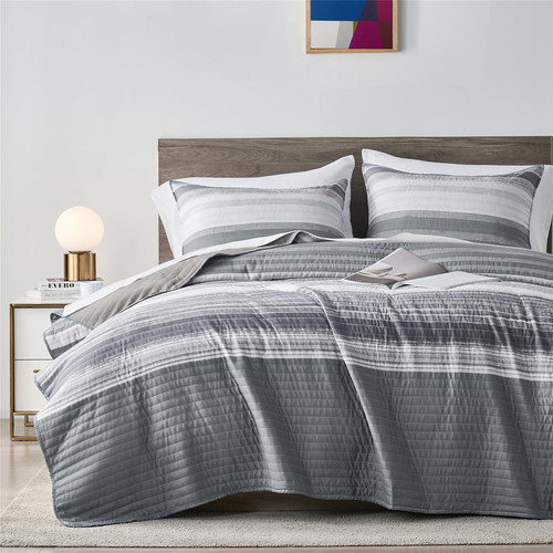 Striped full queen quilt - full/queen,
