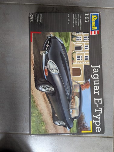 Revell jaguar type - revell,