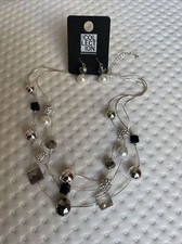 Debenhams Collection 18”