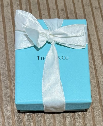 Tiffany jewellery box - co,