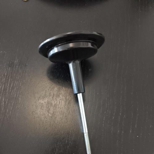 Spare wheel retaining - retaining, bolt