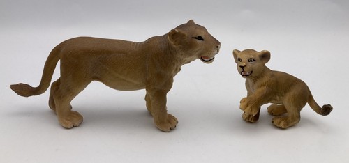 Schleich lioness cub lion - lioness,