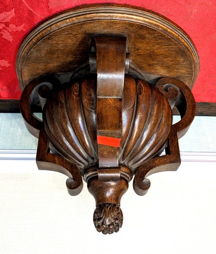Carved oak wall - carved, corbel
