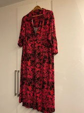 Live unlimited Patterned maxi dress size 28 new without tags shirt collar