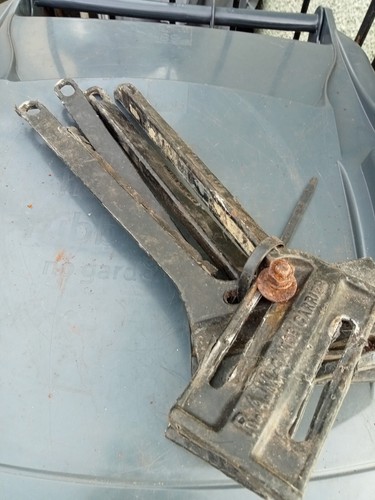 Canoe carrier roof bar - carrier,