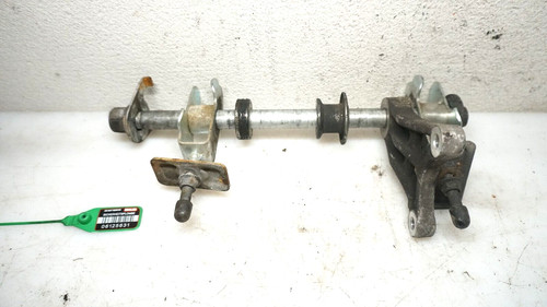 Suzuki 500 rear axle - e,