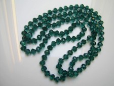 VINTAGE LONG 46 IN. STUNNING DARK EMERALD GREEN  CUSHION CUT CRYSTAL NECKLACE