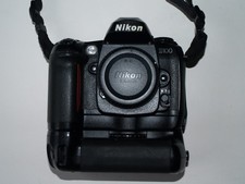 NIKON D100 DIGITAL SLR