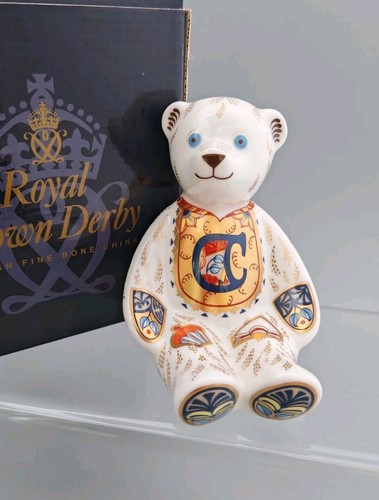 Royal crown derby - derby, alphabet
