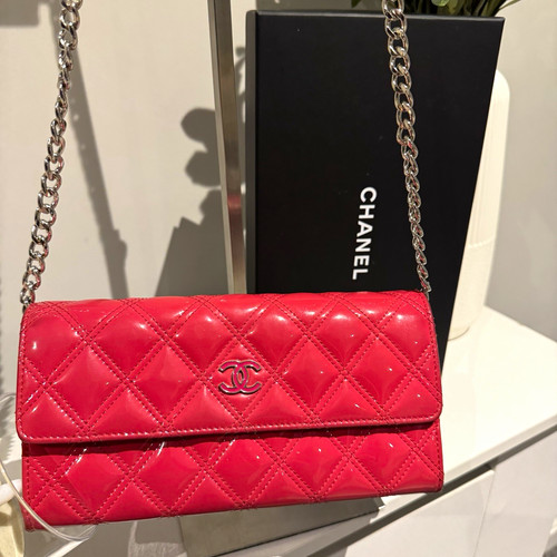 Chanel pink quilted leather - quilted,