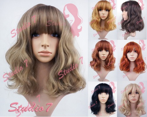 Wavy shoulder length - shoulder,