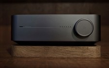 Solid Oak Hi-FI Isolation