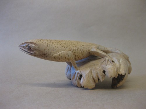Vintage lizard wood - vintage,