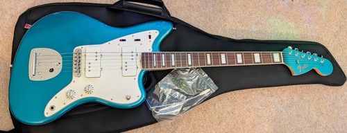 Fender made japan - fender, in