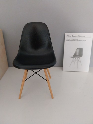 Vitra miniature eames - vitra,