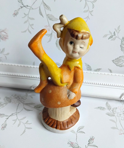 Vintage 1950s 60s - , winking