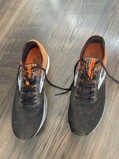 Brooks Ricochet Trainers Size