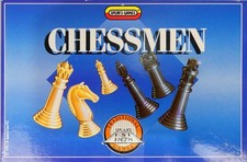 Spears Games Chessmen Complete Set Plastic Pieces 1990 - Excellent Condition