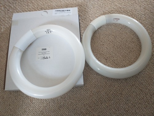 Circular fluorescent lamp 22w - circular,