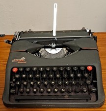 Empire Aristocrat Vintage Typewriter + Case – Retro Prop/Collectible/Serviceable