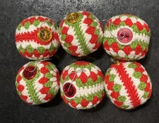 Large hand crochet - x,