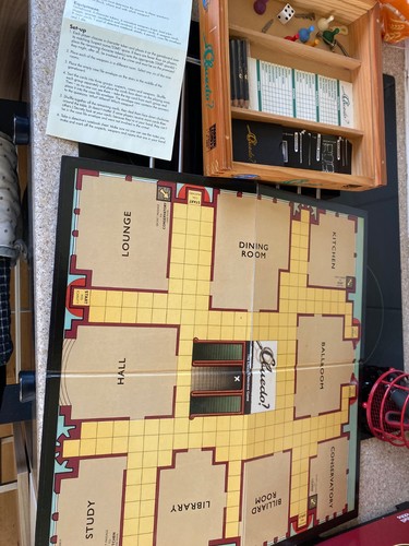 Cluedo wooden boxed - boxed, parker