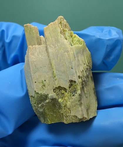 42g pyromorphite specimen - 42g,