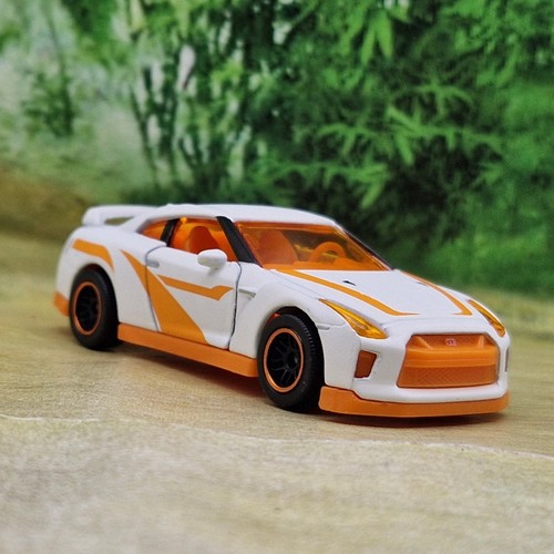 Majorette nissan skyline r - majorette,