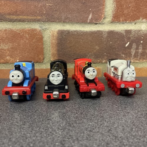 Thomas the tank engine - thomas,