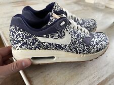 Size 10 - Nike Liberty of