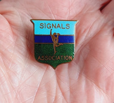 Vintage Royal Corps Of Signals Association No 4588 Lapel Pin Badge Collectable