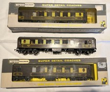 COLLECTION OF 3 WRENN RAILWAY 00/HO GAUGE PULLMAN CARS    & 1 TRIANG COAL WAGON 