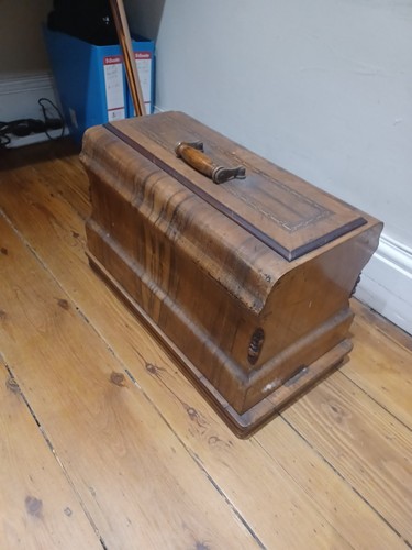 Antique harris 9 hand - harris,