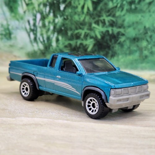 Matchbox nissan d21 pickup - nissan,
