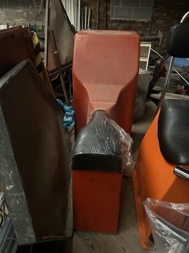 New large jockey - large, console