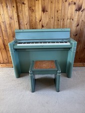 Vintage Eavestaff Upright