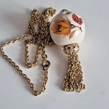 Vintage 1950s Cream Floral  Ceramic pomander Pendant on Gold Tone Chain Necklace