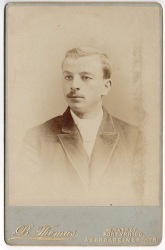 Cabinet card photograph - cabinet,